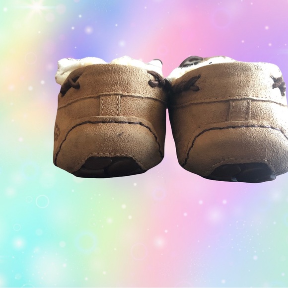 Great Preloved Tan Ugg Moccasins - Size 5.5 - Picture 4 of 6